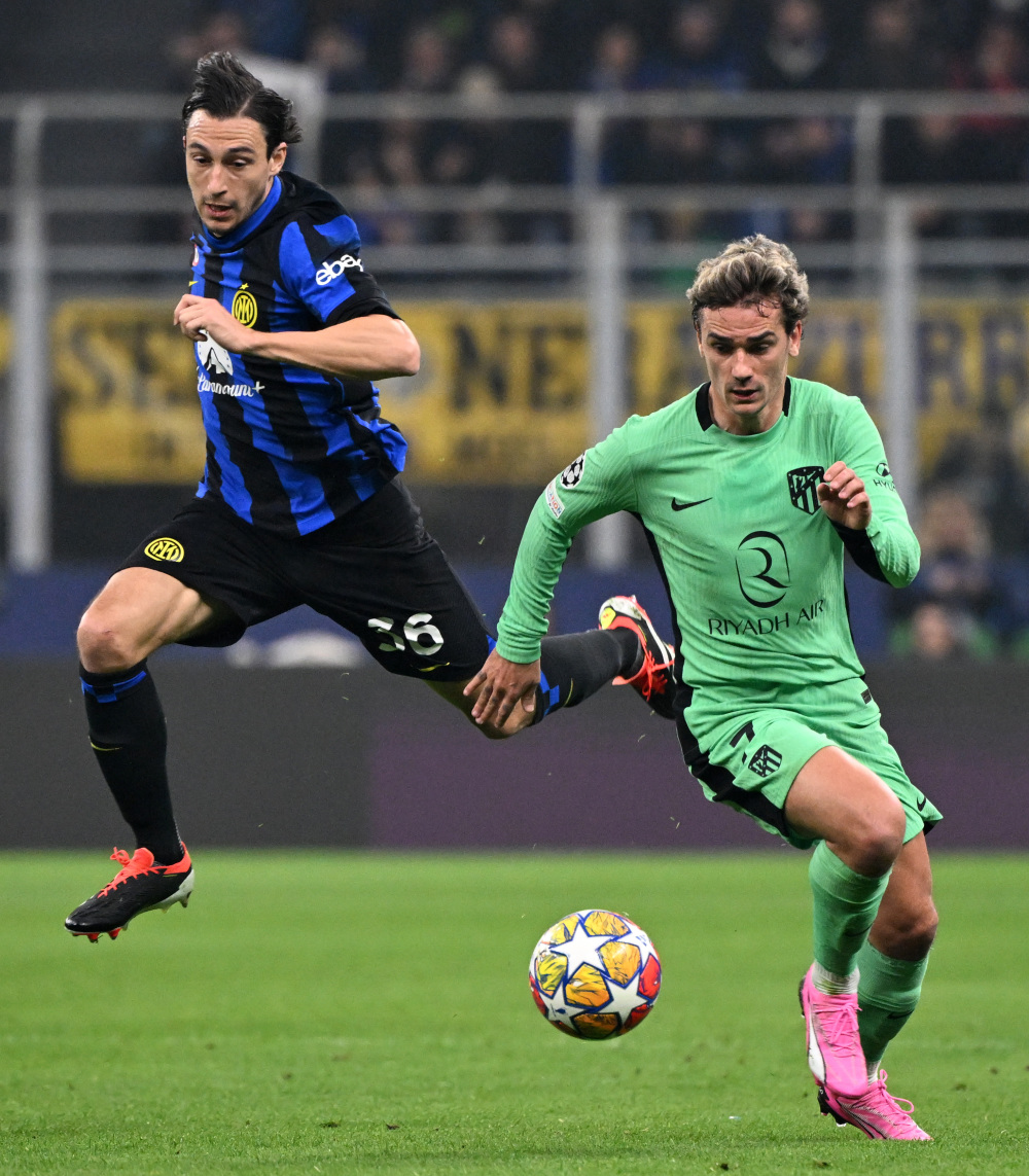 中国男子冰壶队米兰冬奥资格赛5-2击败菲律宾，豪取三连胜引关注