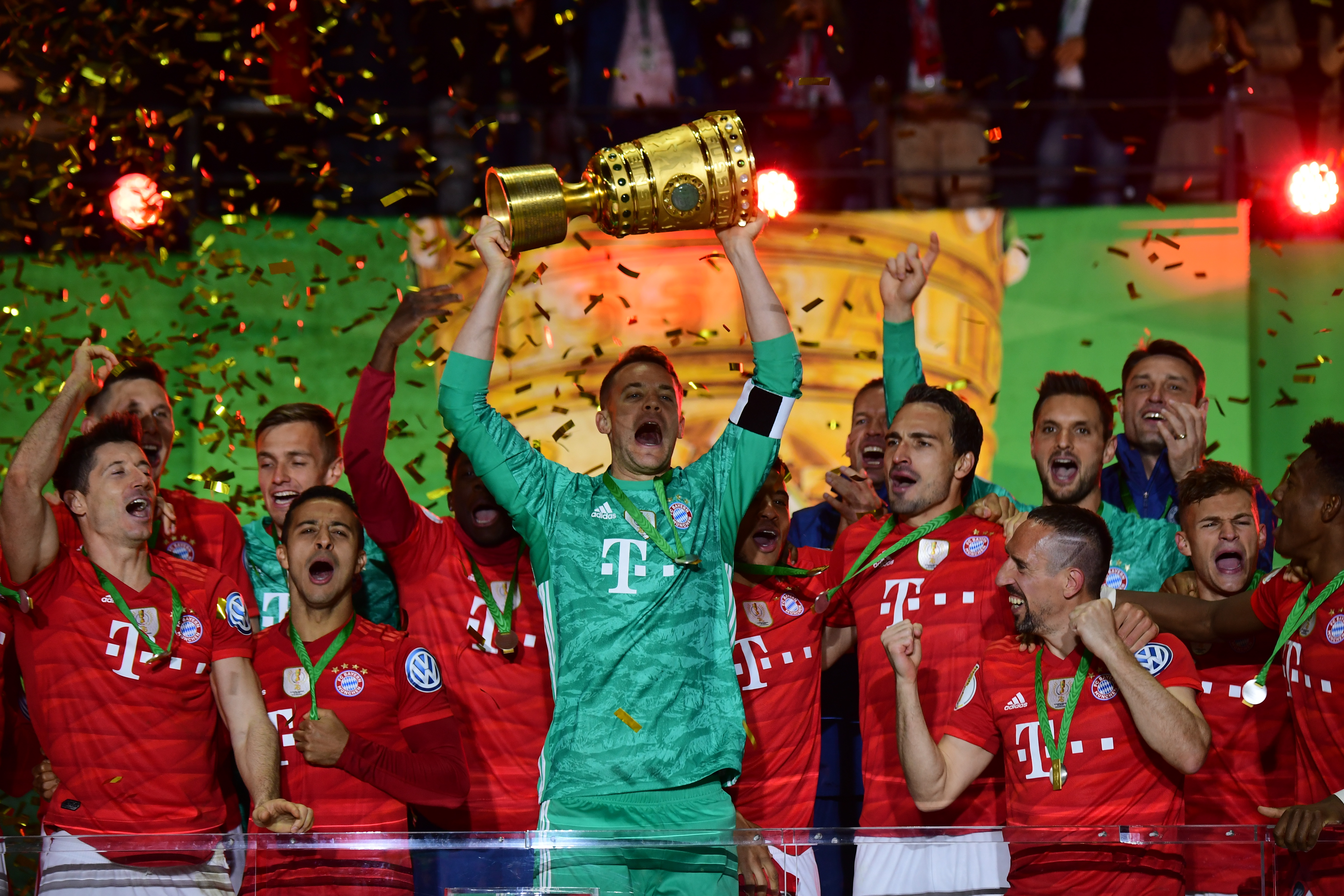 又要开轰趴了？内马尔：放假了，我要忘记足球10天，彻底放松