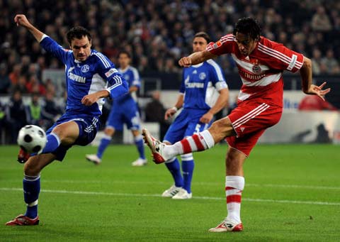 诺里斯和勒克莱尔先后进站换胎，诺里斯出站后暂列第9