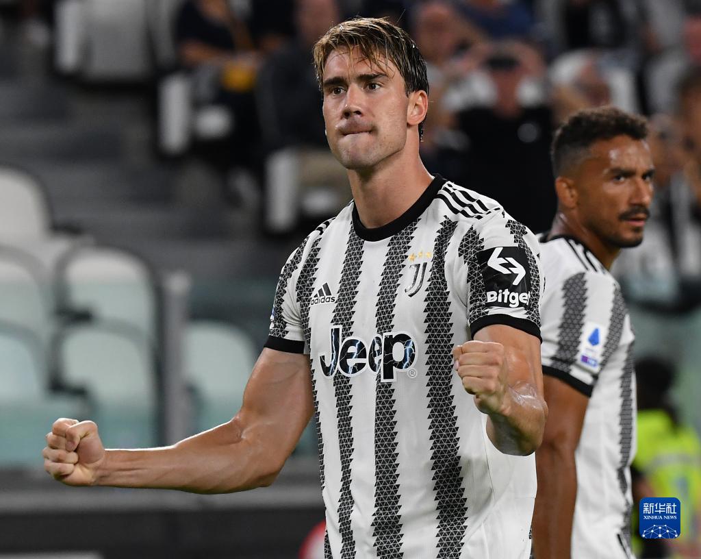 NBA掘金与凯尔特人鏖战三加时，比赛悬念十足