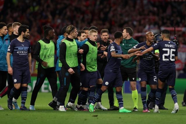 步行者大胜奇才！哈利伯顿对奇才替补席做哭泣的动作