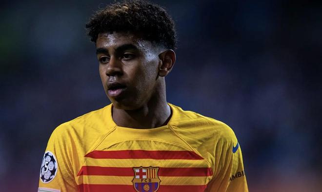 曼联高层对阿莫林分歧曝光，两人力挺两人质疑！12月战绩或定未来