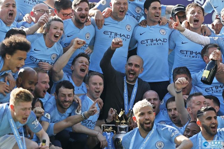 天空：利物浦对伊萨克报价超过1亿镑，纽卡对其估价为1.5亿镑